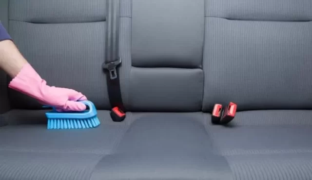 cara membersihkan jok mobil kulit sintetis