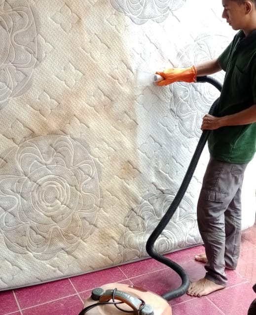 Jasa Cuci Springbed di Limo, Depok