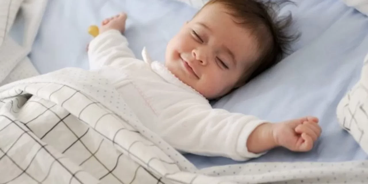 Kesalahan Umum Saat Membersihkan Tempat Tidur Bayi