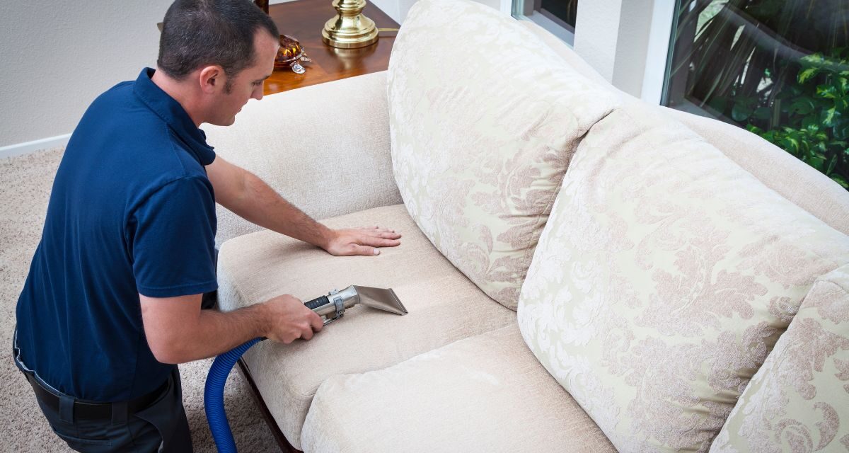 Mau Sofa Bersih Maksimal? Intip Jasa Cuci Sofa Jakarta Utara Profesional yang Banyak Dicari ini!